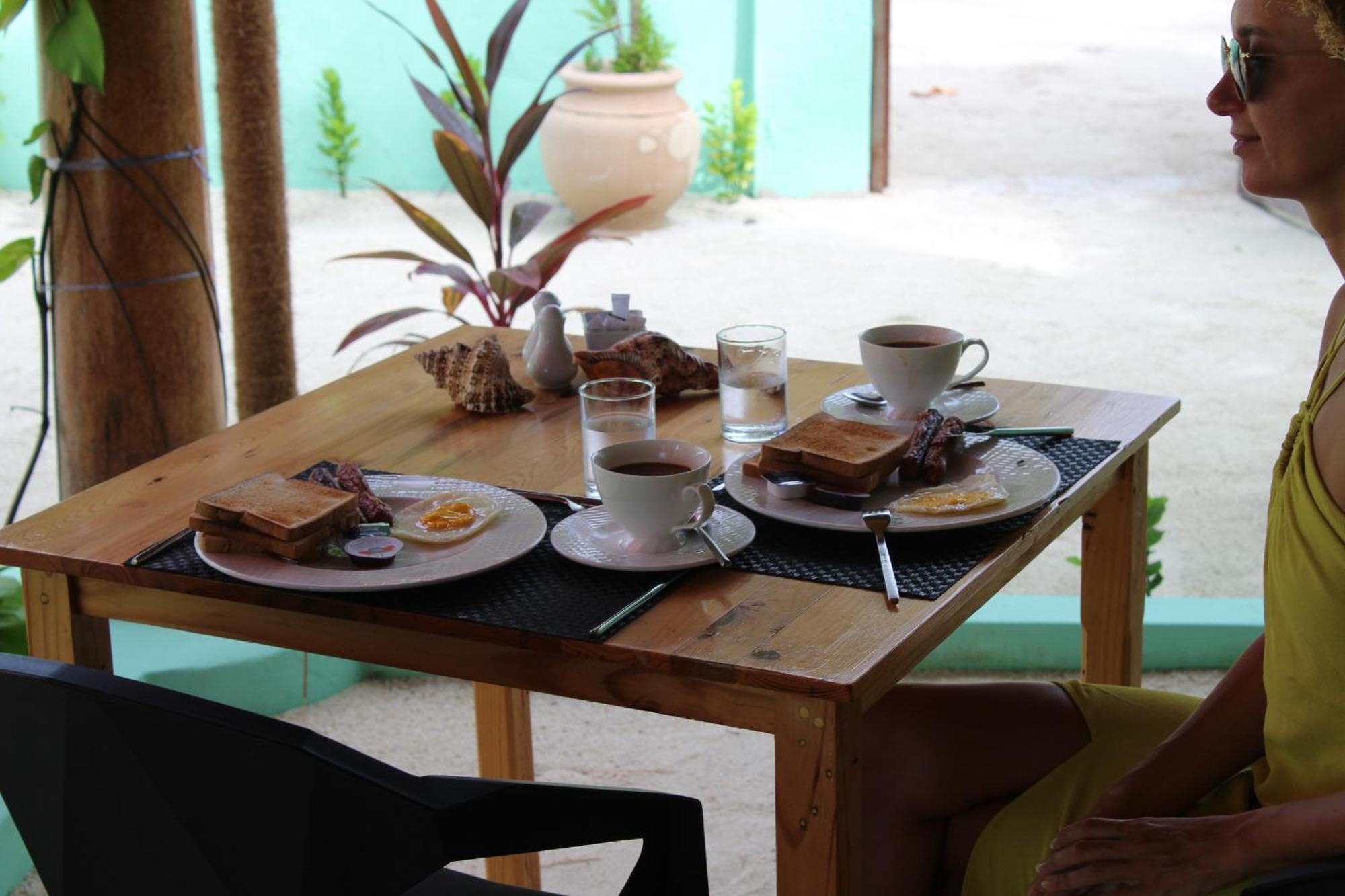 Mamello Beach Club Maldives Feridhoo Extérieur photo